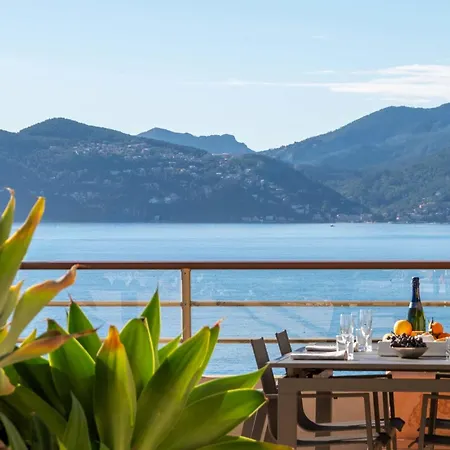 Apartment 2-br Panoramic Sea View & Access *