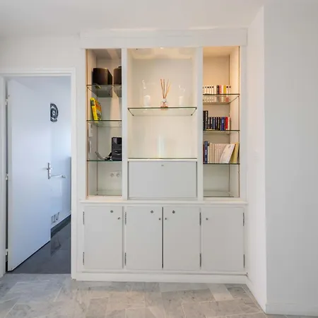 2-br Panoramic Sea View & Access Cannes