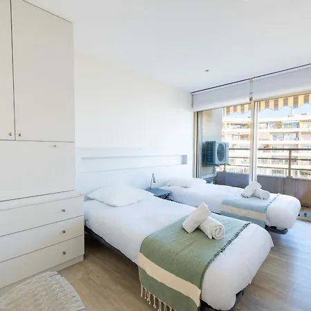 2-br Panoramic Sea View & Access