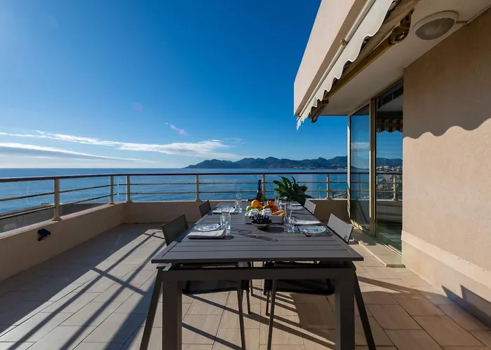 Διαμέρισμα 2-br Panoramic Sea View & Access