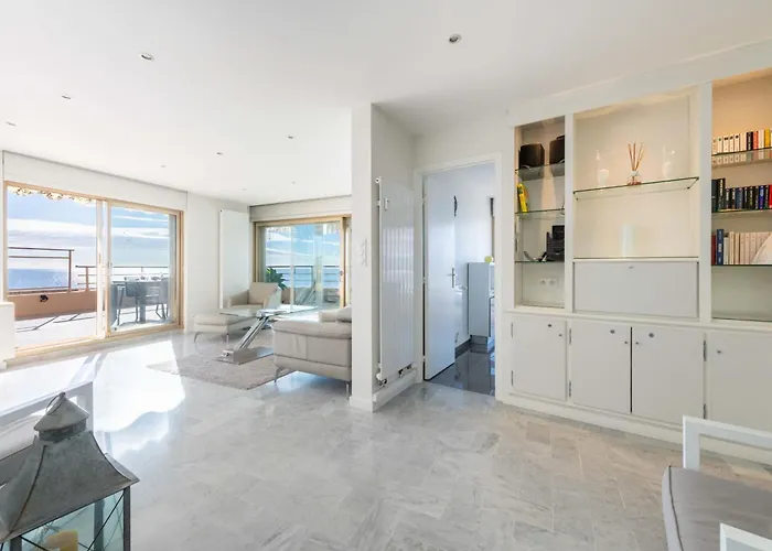 Διαμέρισμα 2-br Panoramic Sea View & Access