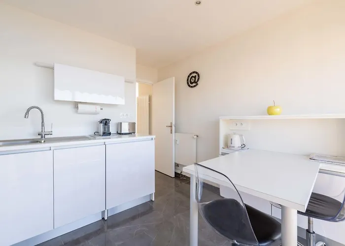 2-br Panoramic Sea View & Access Κάννες