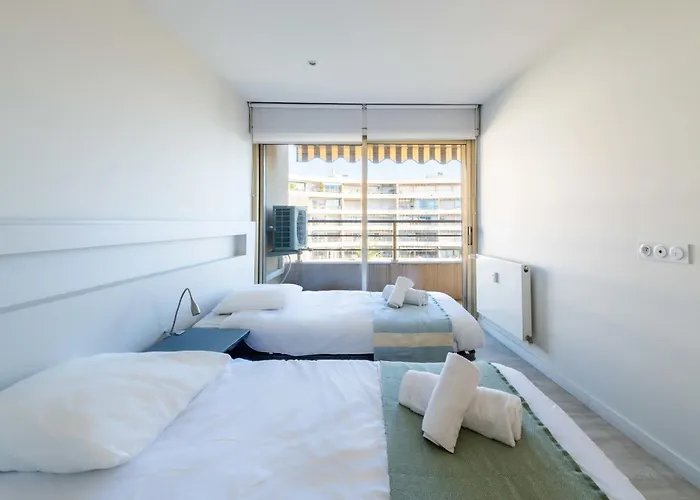 2-br Panoramic Sea View & Access * Κάννες