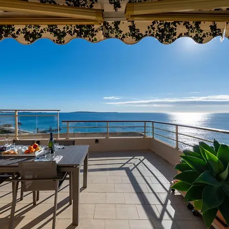 Apartment 2-br Panoramic Sea View & Access Cannes